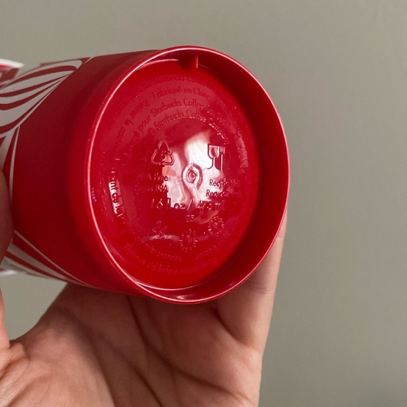 ✨Starbucks 2024 red cup - Picture 2 of 5